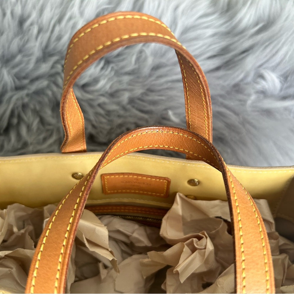 Louis Vuitton Monogram Vernis Reade PM - Picture 6 of 14